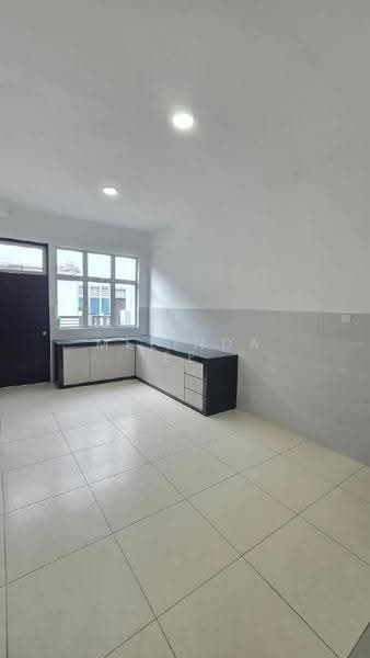 2-storey Terraced House for Sale in Taman Pulai Hijauan (Skudai) - Melinda Ee - Kitchen - PropertyGuru.com.my