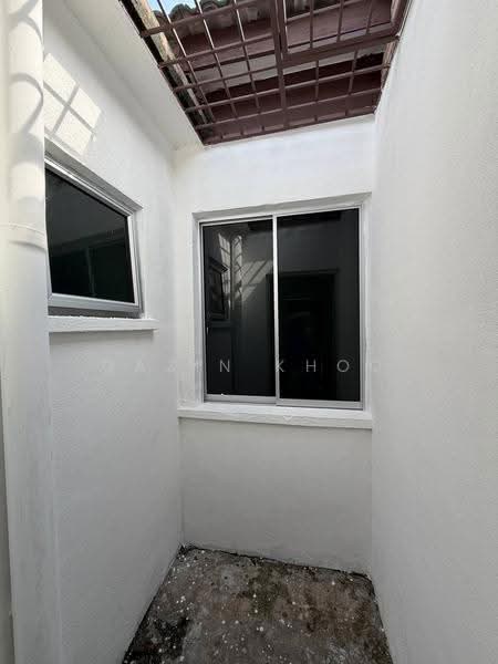 1-storey Terraced House for Sale in Sungai Siput (Perak) - Qazin Khoo - Exterior - PropertyGuru.com.my