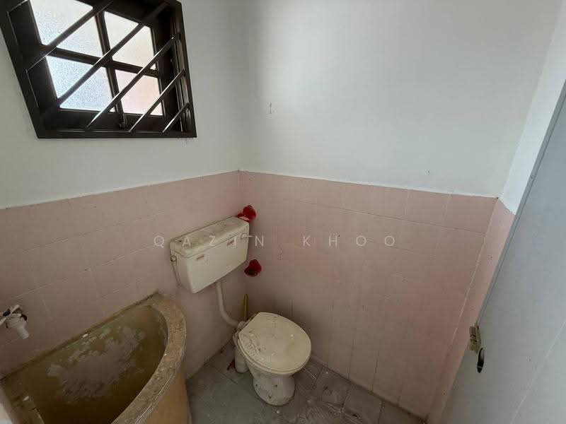 1-storey Terraced House for Sale in Sungai Siput (Perak) - Qazin Khoo - Bathroom - PropertyGuru.com.my