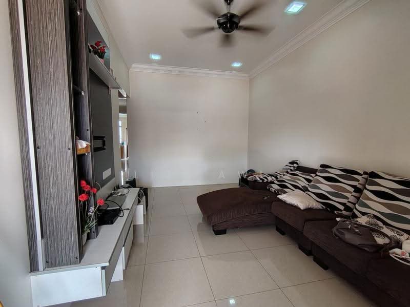 Rumah Teres 1-Tingkat untuk Dijual di Taman Nusa Intan (Senawang) - Liza Awi - Living Room - PropertyGuru.com.my
