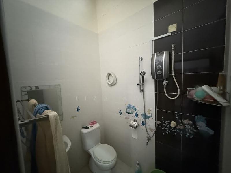 Rumah Teres 1-Tingkat untuk Dijual di Taman Nusa Intan (Senawang) - Liza Awi - Bathroom - PropertyGuru.com.my
