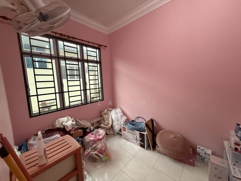 Rumah Teres 1-Tingkat untuk Dijual di Taman Nusa Intan (Senawang) - Liza Awi - Bedroom - PropertyGuru.com.my