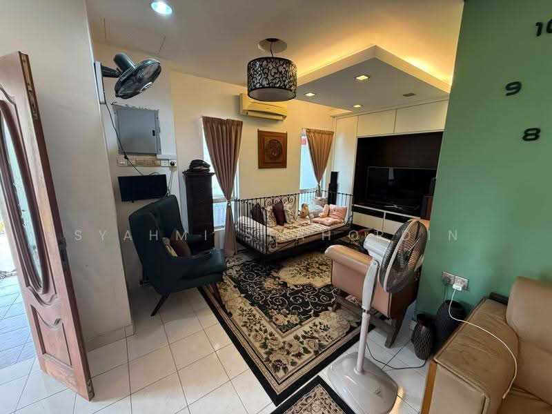 2-storey Terraced House for Sale in Bandar Bukit Raja (Klang) - Syahmi Shahordin - Living Room - PropertyGuru.com.my