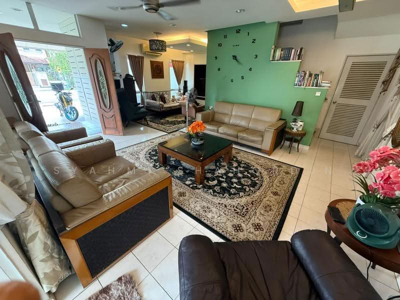 2-storey Terraced House for Sale in Bandar Bukit Raja (Klang) - Syahmi Shahordin - Living Room - PropertyGuru.com.my