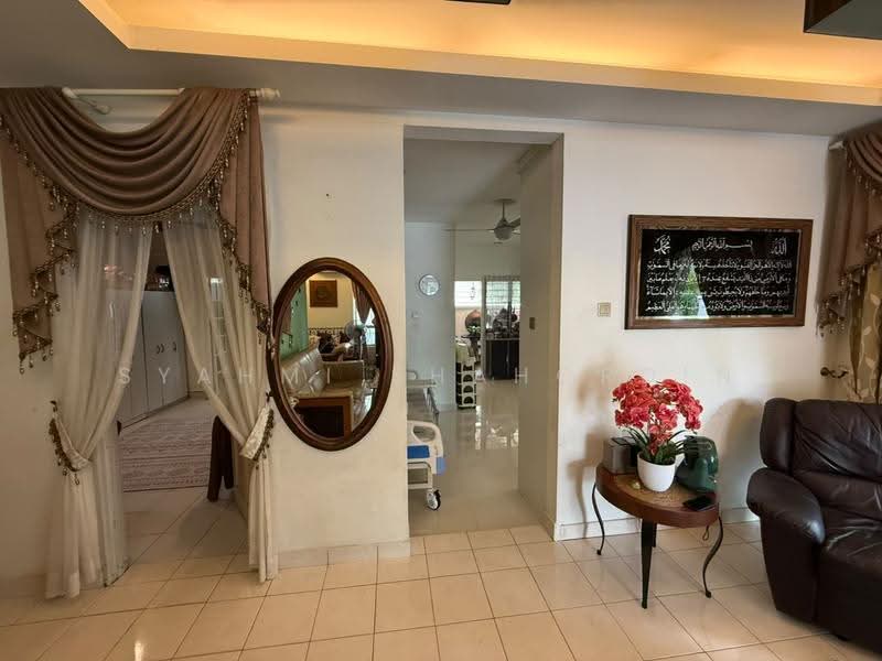 2-storey Terraced House for Sale in Bandar Bukit Raja (Klang) - Syahmi Shahordin - Living Room - PropertyGuru.com.my