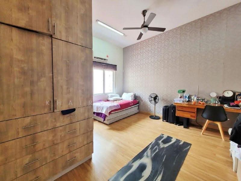 Semi-Detached House for Sale in Damansara Legenda (Petaling Jaya) - Khairul Syafiq - Bedroom - PropertyGuru.com.my