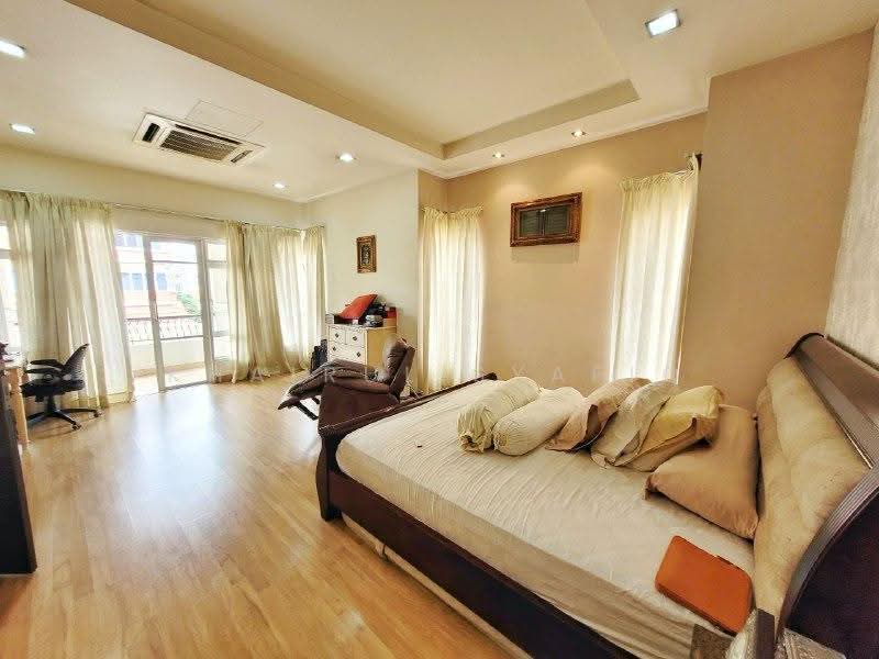 Semi-Detached House for Sale in Damansara Legenda (Petaling Jaya) - Khairul Syafiq - Bedroom - PropertyGuru.com.my
