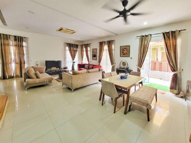 Semi-Detached House for Sale in Damansara Legenda (Petaling Jaya) - Khairul Syafiq - Living Room - PropertyGuru.com.my