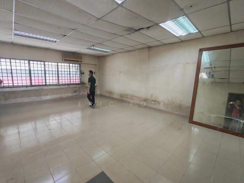 Factory for Rent in Taman Perindustrian Puchong Utama (Puchong) - Eric Foo - Interior - PropertyGuru.com.my