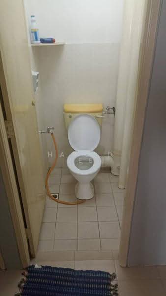 Apartment for Sale at Seri Semarak Apartment - Harold Lee - Bathroom - PropertyGuru.com.my