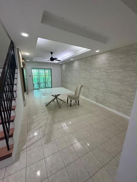 2.5-storey Terraced House for Sale in Taman Bukit Sepangar (Kota Kinabalu) - Ching Hui Wong - Living Room - PropertyGuru.com.my