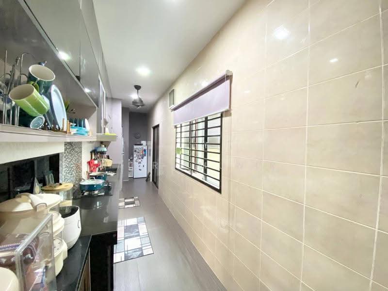 Semi-Detached House for Sale in Taman Tropika 2 (Kajang) - Basri Munir - Kitchen - PropertyGuru.com.my