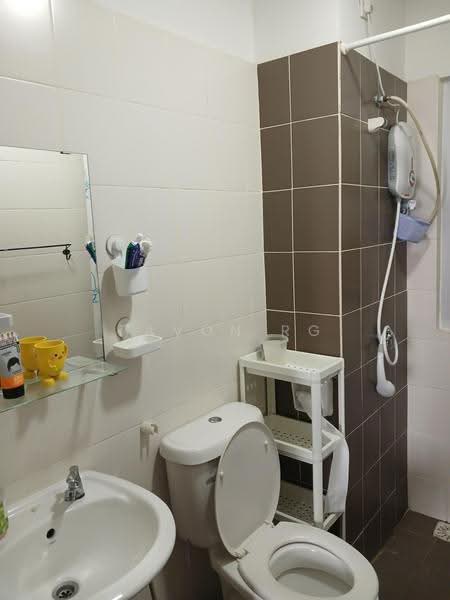 Service Residence for Rent at Saville @ Kajang - Tavon RG - Bathroom - PropertyGuru.com.my