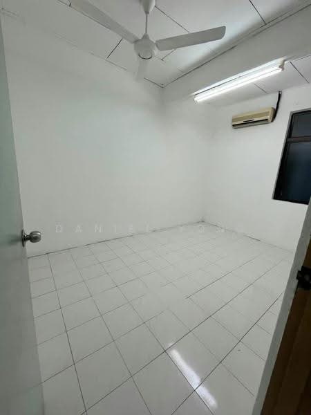 2-storey Terraced House for Sale in Taman Sri Bahagia (Tampoi) - Daniel Yong - Interior - PropertyGuru.com.my