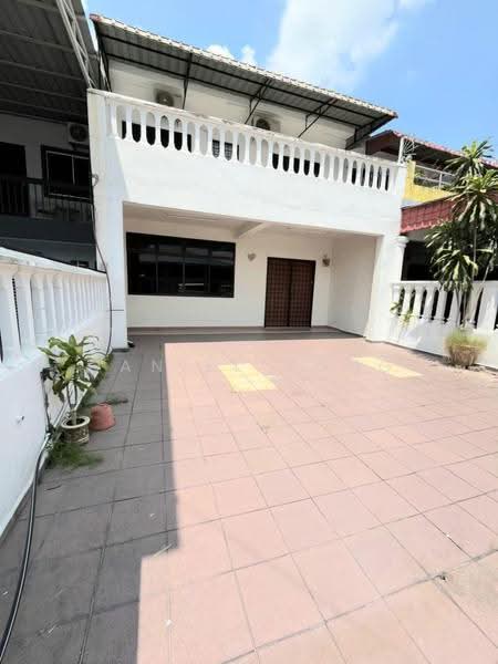 2-storey Terraced House for Sale in Taman Sri Bahagia (Tampoi) - Daniel Yong - Exterior - PropertyGuru.com.my