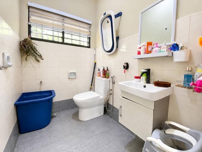 Bungalow House for Sale in Seri Kembangan (Selangor) - Fikri Yasmin - Bathroom - PropertyGuru.com.my