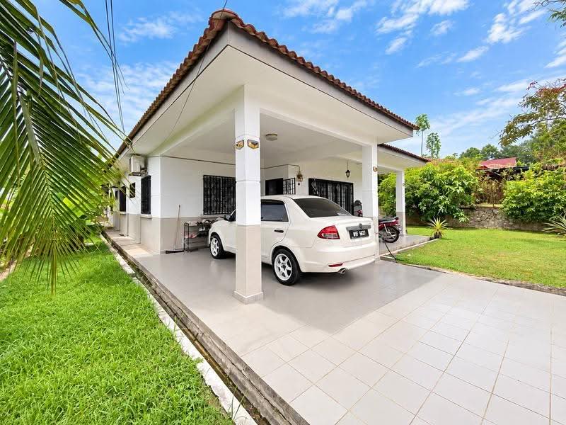 Bungalow House for Sale in Seri Kembangan (Selangor) - Fikri Yasmin - Exterior - PropertyGuru.com.my