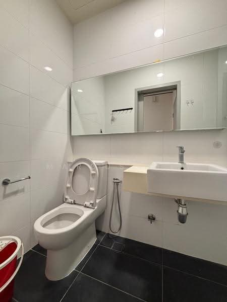 Service Residence for Rent at Residential Suites @ HighPark - Marcus Tee - Bathroom - PropertyGuru.com.my