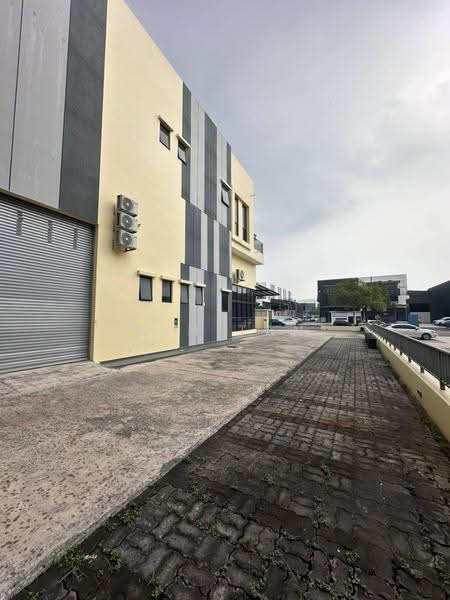 Factory for Rent in Eco Business Park 1 (Johor Bahru) - Win Tan - Exterior - PropertyGuru.com.my