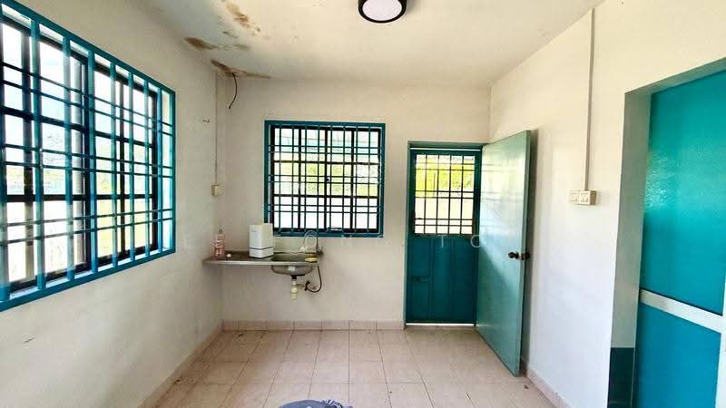 Semi-Detached House for Sale in Taman Daya (Johor Bahru) - Ee Fong Toh - PropertyGuru.com.my