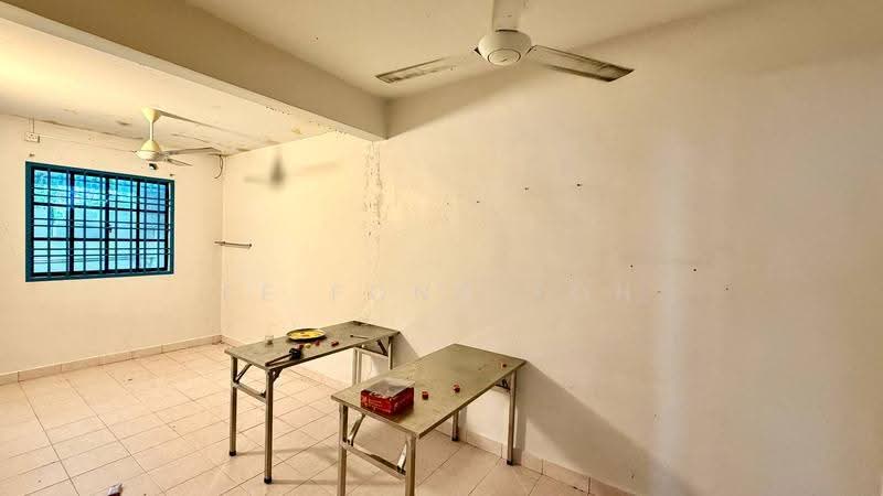 Semi-Detached House for Sale in Taman Daya (Johor Bahru) - Ee Fong Toh - PropertyGuru.com.my