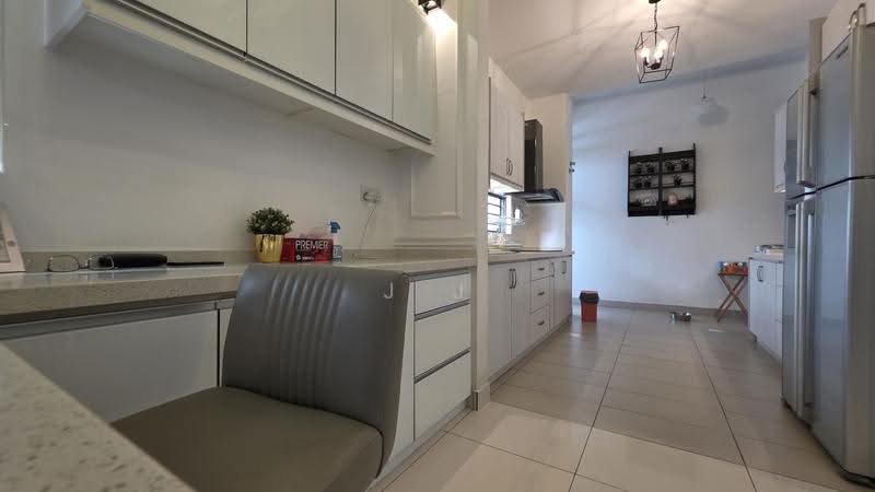Rumah Berkembar untuk Dijual di Telok Panglima Garang (Selangor) - J J - PropertyGuru.com.my