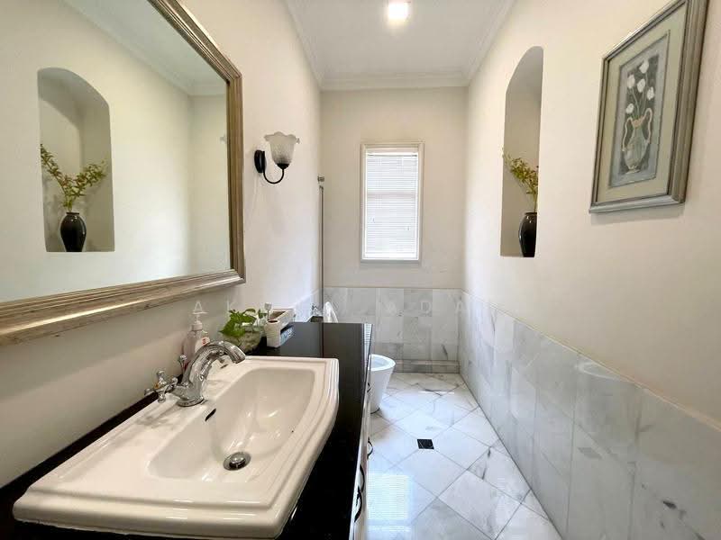 Bungalow House for Sale in SS19 (Subang Jaya) - Akmal Adam - Bathroom - PropertyGuru.com.my