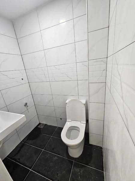Rumah Teres 2-Tingkat untuk Dijual di Taman Sri Muhibbah (Kulai) - Melinda Ee - Bathroom - PropertyGuru.com.my