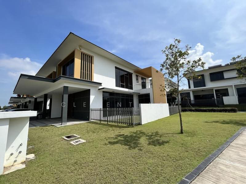 Semi-Detached House for Sale in Setia Alam (Selangor) - Clement Yew - Exterior - PropertyGuru.com.my