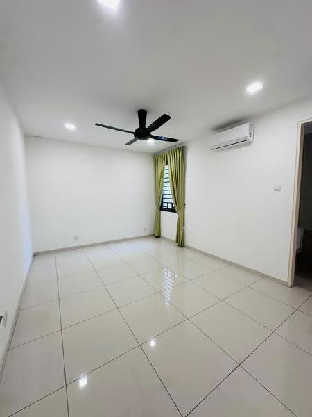3-storey Terraced House for Rent in Lake Fields (Sungai Besi) - L.T Tan - Interior - PropertyGuru.com.my