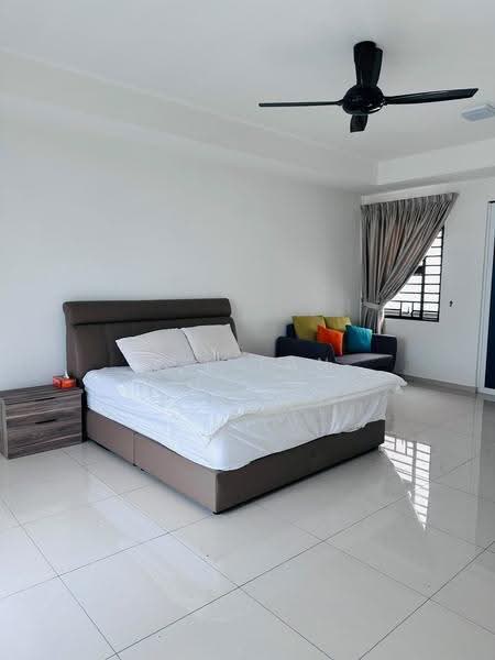 3-storey Terraced House for Rent in Lake Fields (Sungai Besi) - L.T Tan - Bedroom - PropertyGuru.com.my