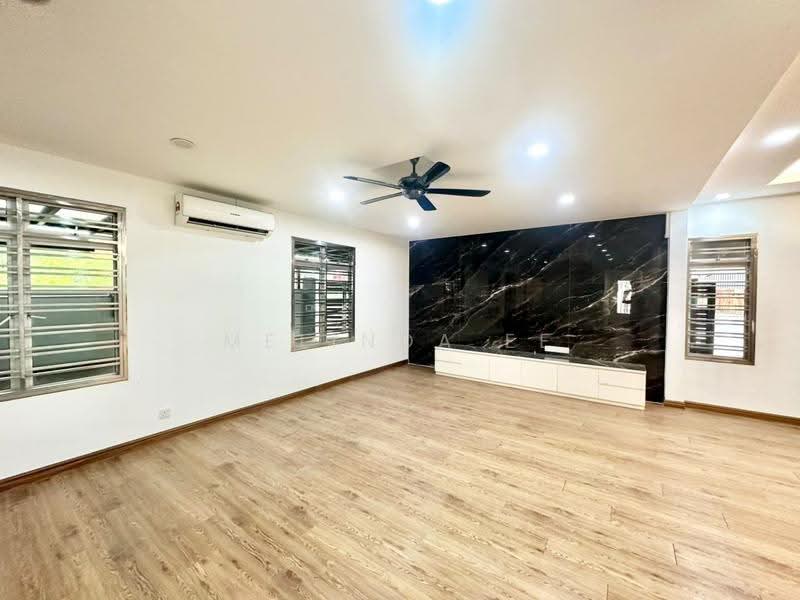 2-storey Terraced House for Sale in Taman Bukit Kempas (Tampoi) - Melinda Ee - Living Room - PropertyGuru.com.my