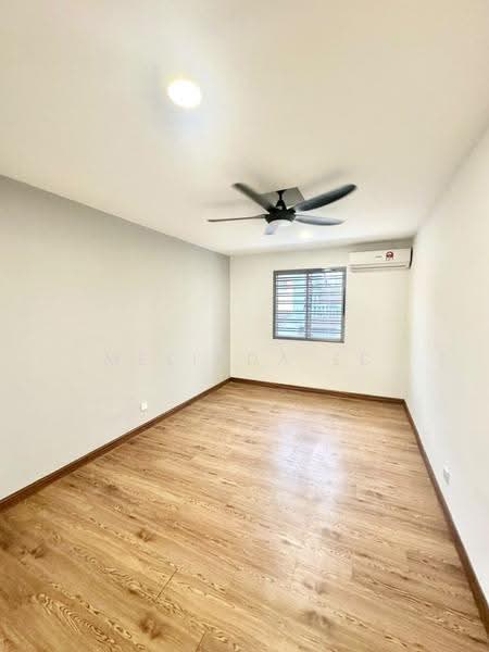 2-storey Terraced House for Sale in Taman Bukit Kempas (Tampoi) - Melinda Ee - Interior - PropertyGuru.com.my