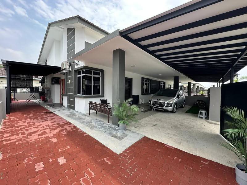 Cluster House for Rent in Telok Panglima Garang (Selangor) - Nik Hanis Naquira - Exterior - PropertyGuru.com.my