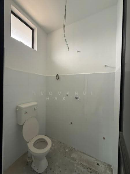Rumah Banglo untuk Dijual di Bandar Baru Ibrahim Majid (Simpang Renggam) - Luqmanul Hakim - Bathroom - PropertyGuru.com.my