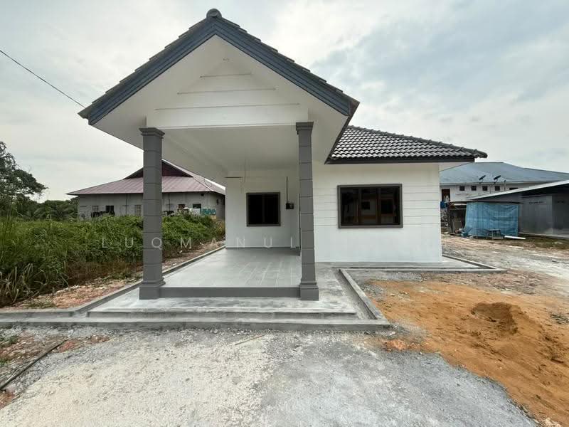 Rumah Banglo untuk Dijual di Bandar Baru Ibrahim Majid (Simpang Renggam) - Luqmanul Hakim - Exterior - PropertyGuru.com.my