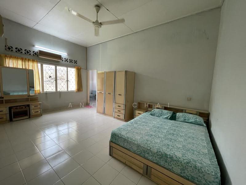 Bungalow House for Sale in Seksyen 12 (Petaling Jaya) - Angie Chai - Bedroom - PropertyGuru.com.my