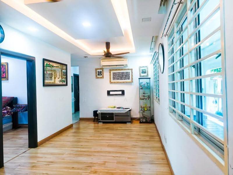 Rumah Banglo untuk Dijual di Batu Caves (Kuala Lumpur) - Mohd Faizal - Living Room - PropertyGuru.com.my