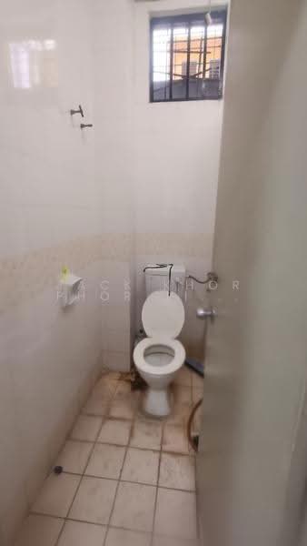 Office for Rent in Klang (Selangor) - Jack Khor Phor Jiing - Bathroom - PropertyGuru.com.my