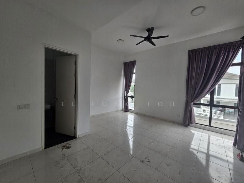 Cluster House for Sale in Kota Masai (Pasir Gudang) - Ee Fong Toh - Living Room - PropertyGuru.com.my