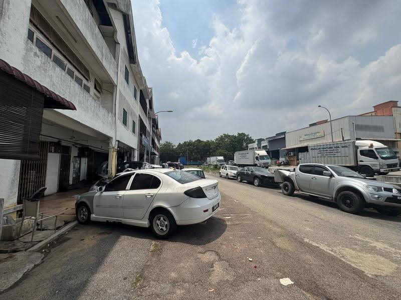 Shop / Office for Sale in Taman Mount Austin (Tebrau) - Win Tan - Exterior - PropertyGuru.com.my