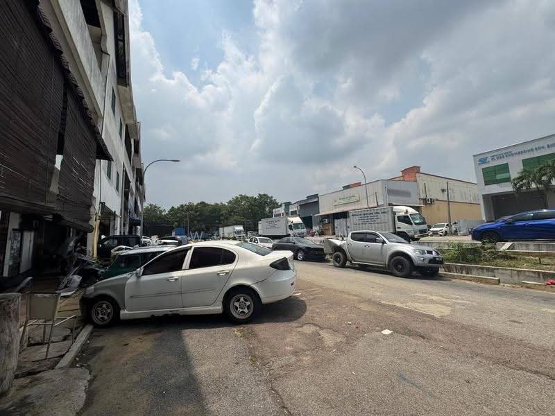 Shop / Office for Sale in Taman Mount Austin (Tebrau) - Win Tan - Exterior - PropertyGuru.com.my