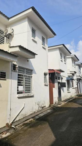 2-storey Terraced House for Sale in Taman Desa Tebrau (Tebrau) - Ee Fong Toh - Exterior - PropertyGuru.com.my