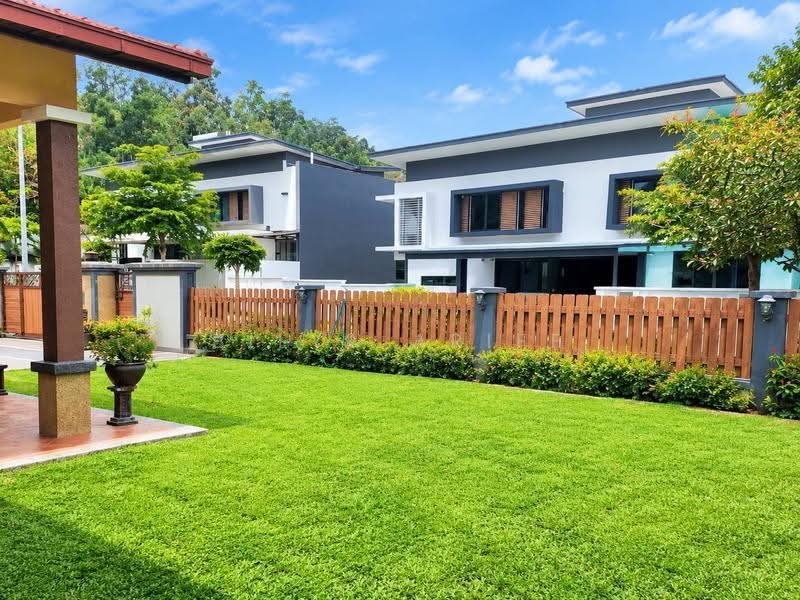 Bungalow House for Sale in Taman Puncak Perdana (Shah Alam) - BILYA ARIFF - Exterior - PropertyGuru.com.my