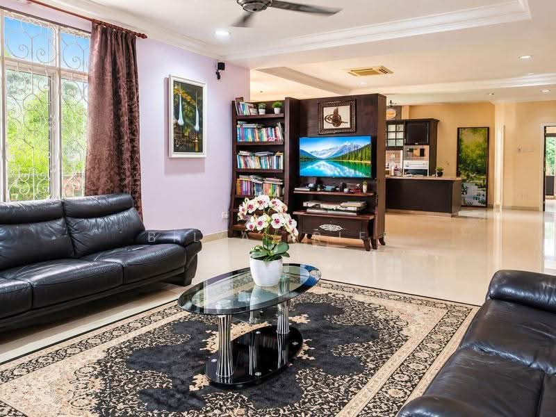 Bungalow House for Sale in Taman Puncak Perdana (Shah Alam) - BILYA ARIFF - Living Room - PropertyGuru.com.my
