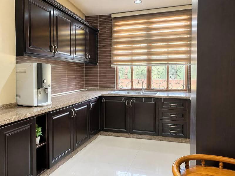 Bungalow House for Sale in Taman Puncak Perdana (Shah Alam) - BILYA ARIFF - Kitchen - PropertyGuru.com.my