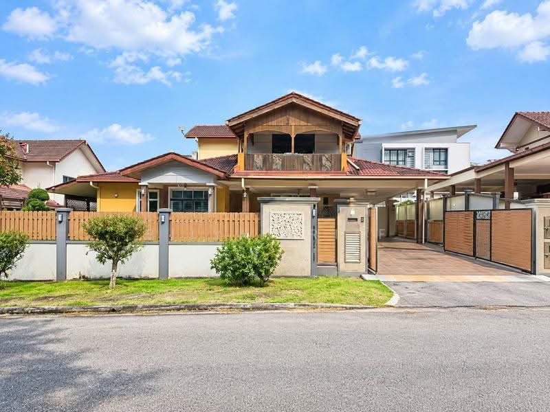 Bungalow House for Sale in Taman Puncak Perdana (Shah Alam) - BILYA ARIFF - PropertyGuru.com.my