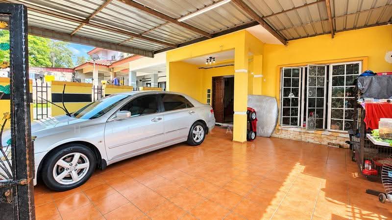 2-storey Terraced House for Sale in Kajang (Selangor) - Hafiz Sulaiman - Exterior - PropertyGuru.com.my