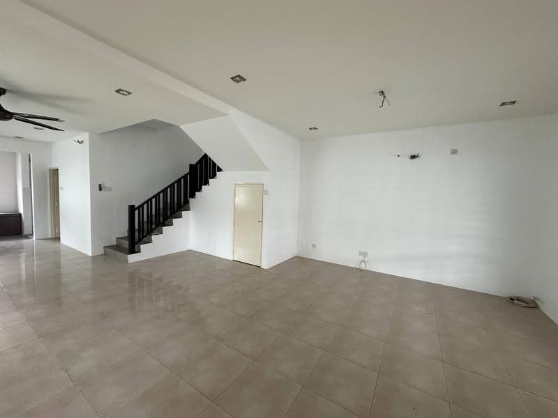 Rumah Teres 2-Tingkat untuk Dijual di Ipoh (Perak) - Qazin Khoo - Living Room - PropertyGuru.com.my