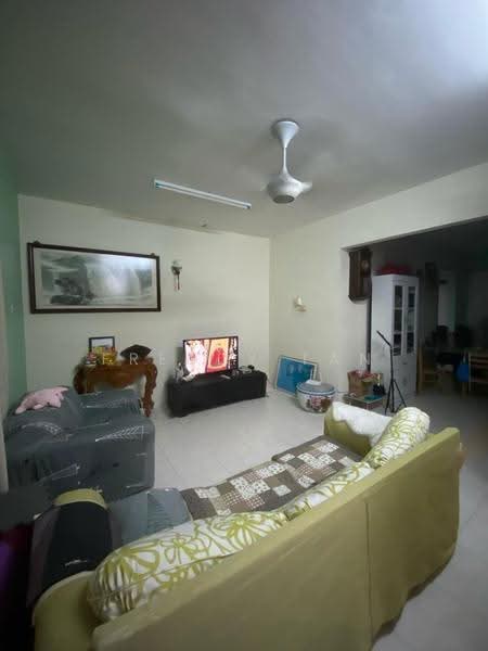 Pangsapuri untuk Dijual di Greenlane Heights Block B - Freddy Tan - Living Room - PropertyGuru.com.my